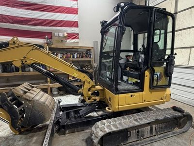 Cat 303.5 For Rent. 3.5 Ton / 35 Class Machine with Thumb and Blade. Enclosed Cab
