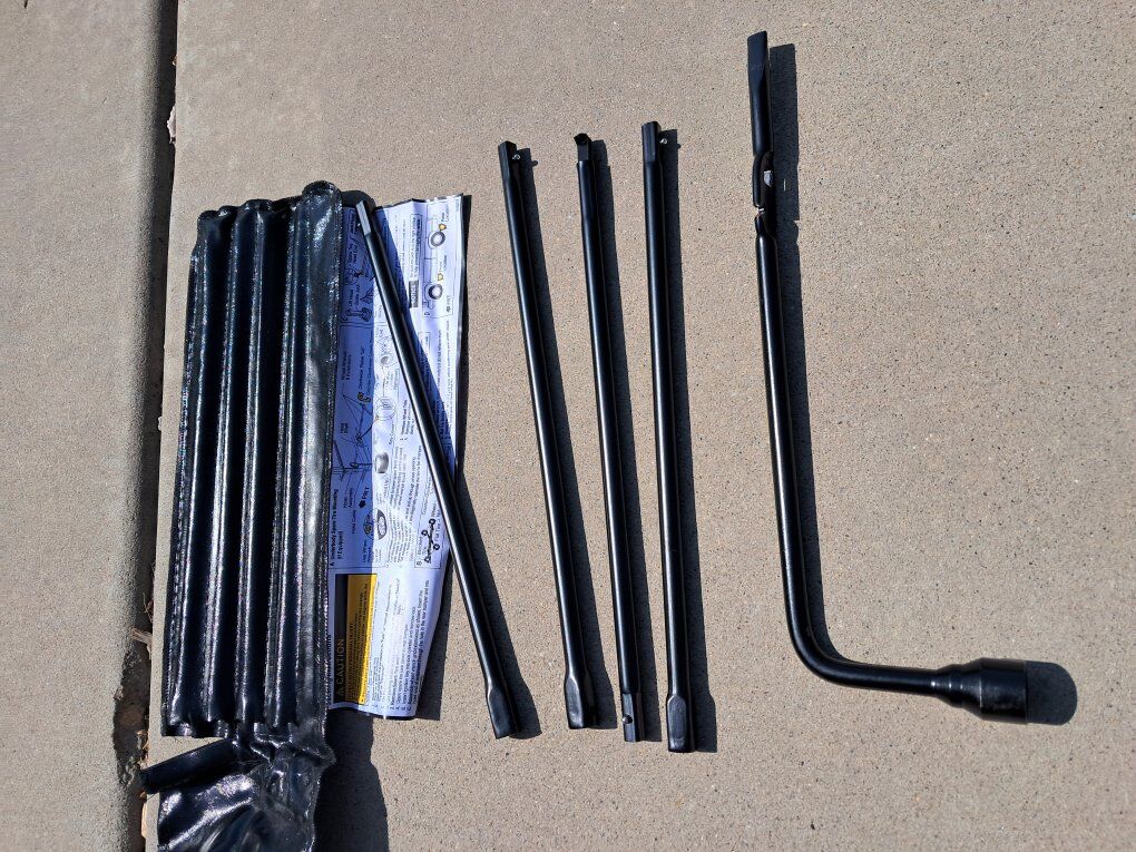 2000-2013 Chevy/GMC/Cadillac Spare Tire Tool Kit