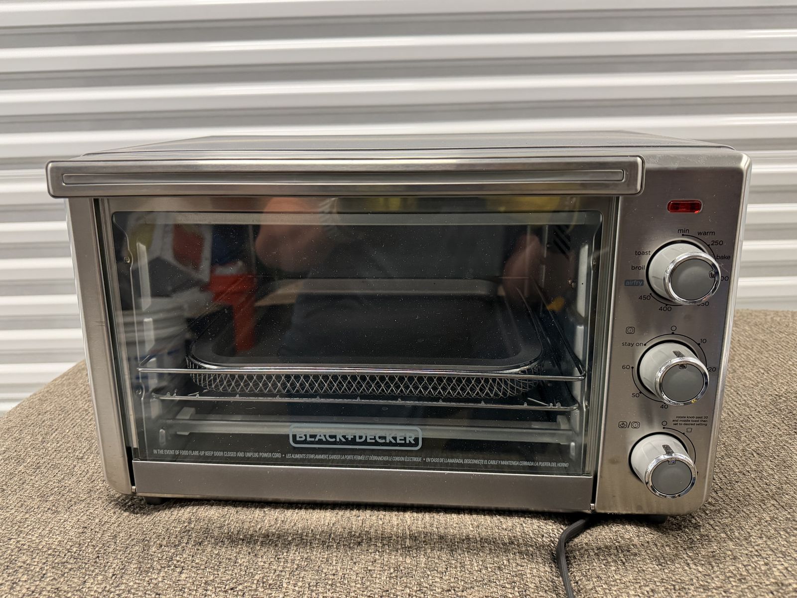 BLACK+DECKER 6-Slice Crisp 'N Bake Air Fry Toaster Oven