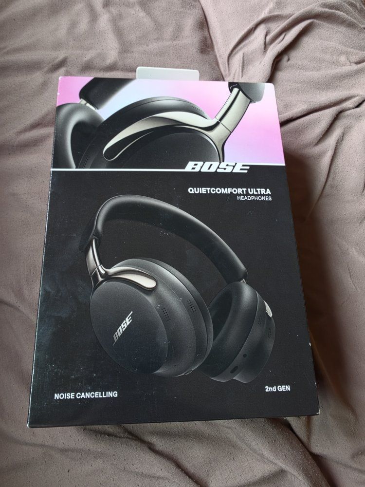 New- Bose Quietcomfort Ultra Gen 2 noise canceling bluetooth headphones