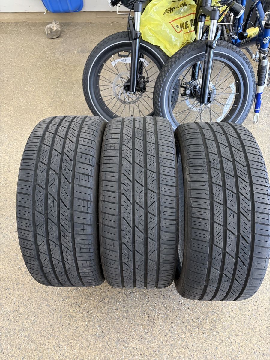 Road Hugger GTZ All-Season Tires 225/40ZR18 92W - Set of 3 -Tubeless Steel Belted Radial