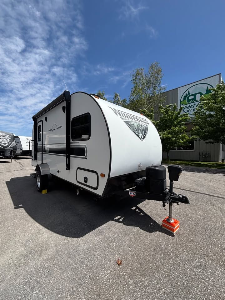 2019 Winnebago Minnie Drop 1790