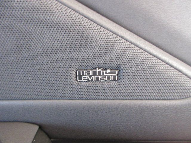 Main image 30