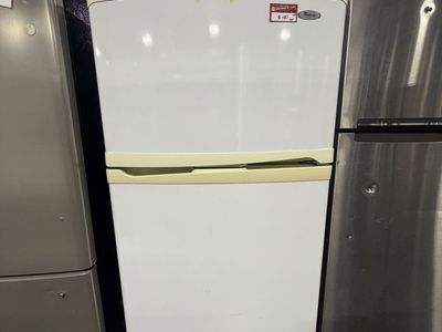 BIG SAVINGS! GOOD WHIRLPOOL TOP AND BOTTOM FRIDGE
