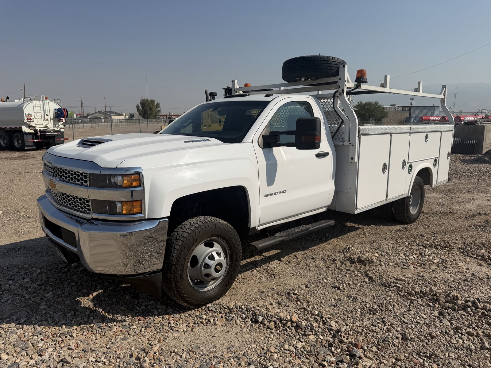 2019 Chev 3500 DRW Service Truck Duramax