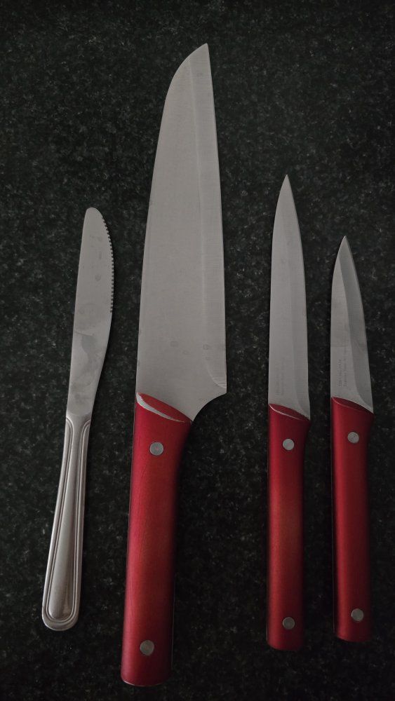Assorted Kitchen Knives Set with Red Handles and Chef Knife with Guard