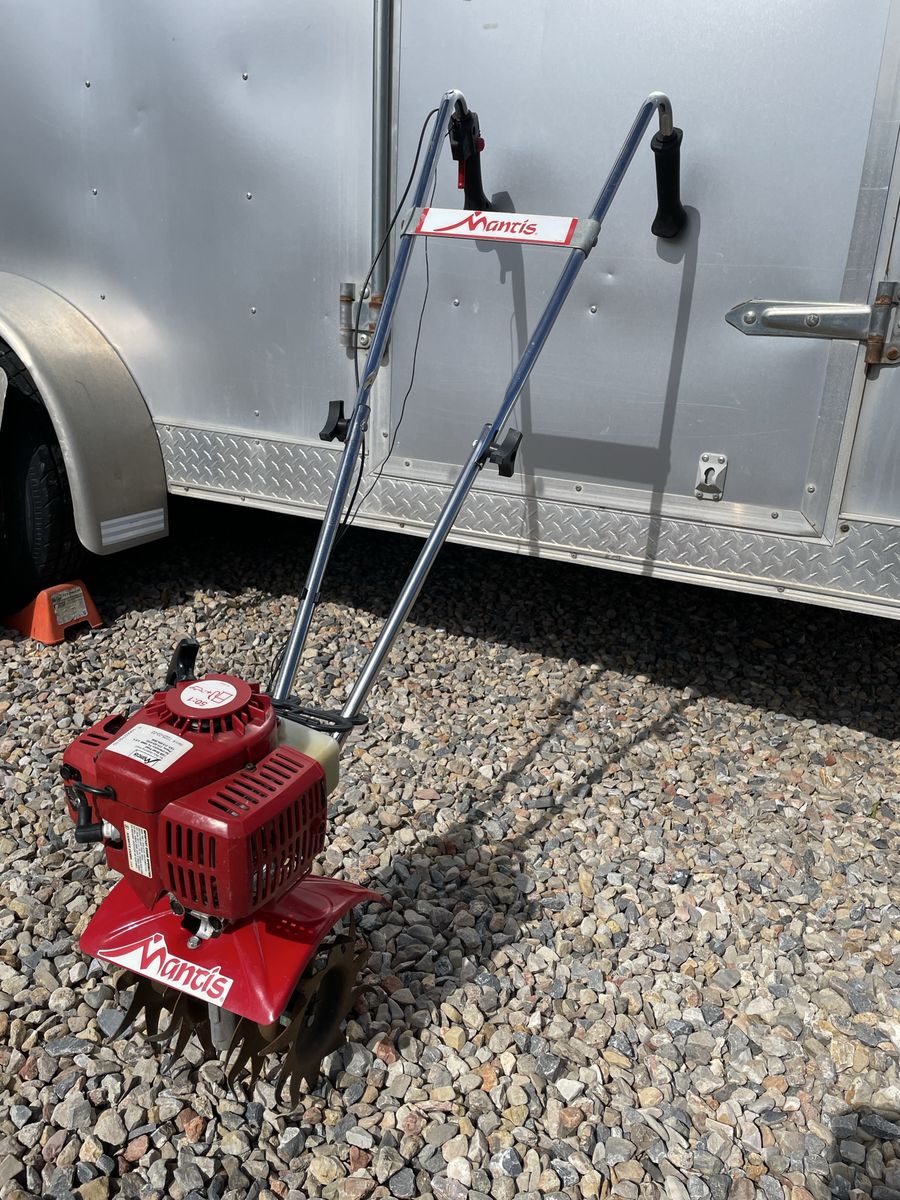 Mantis 2-Cycle Plus Tiller/Cultivator - Lightweight, Powerful, Easy to Use Garden Tool. 50-1 fuel mix