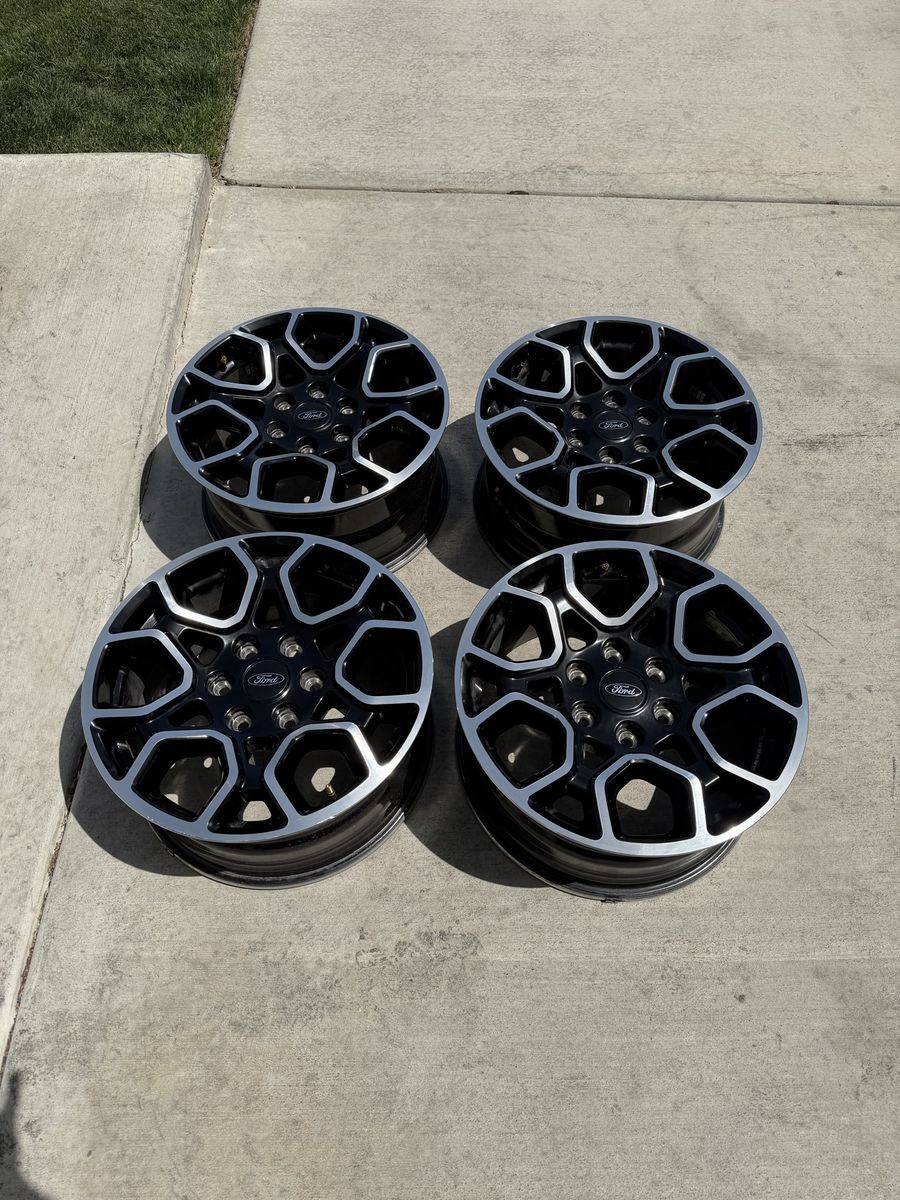 Ford F150 Rims 18” Like new with sensors