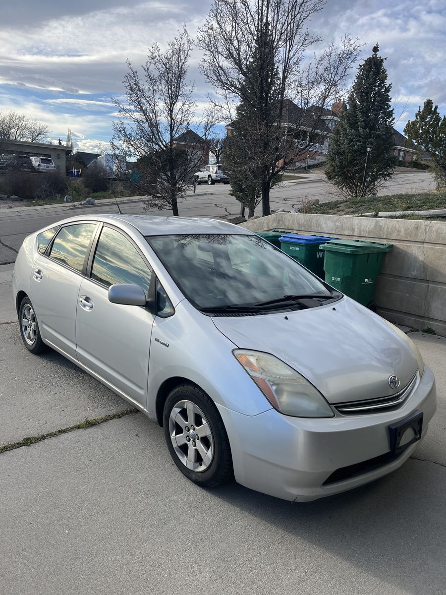 2009 TOYOTA PRIUS Base