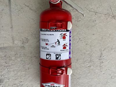 Heavy-Duty Amerex Purple K Fire Extinguisher
