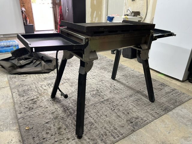 Main image 3