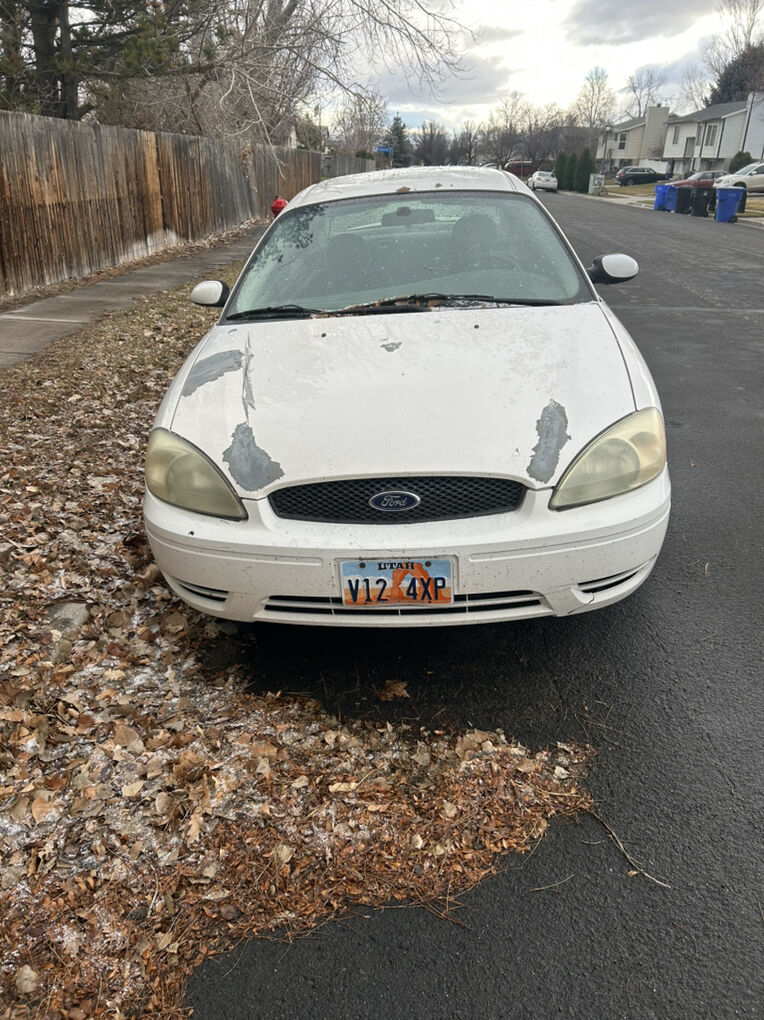 2004 Ford Taurus 