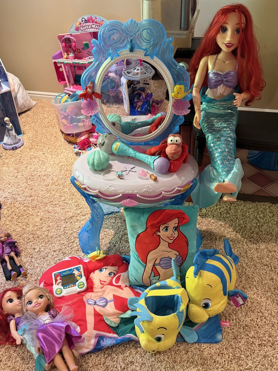 Furniture toy
