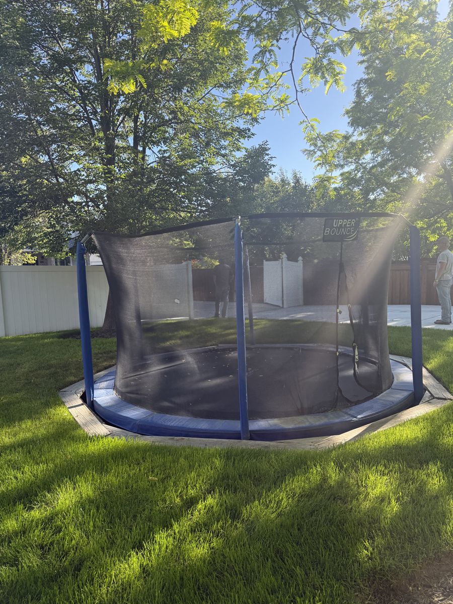 14' trampoline