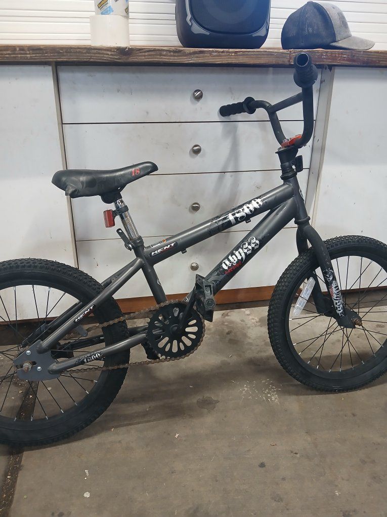 Kent Abyss 1800 18" bike