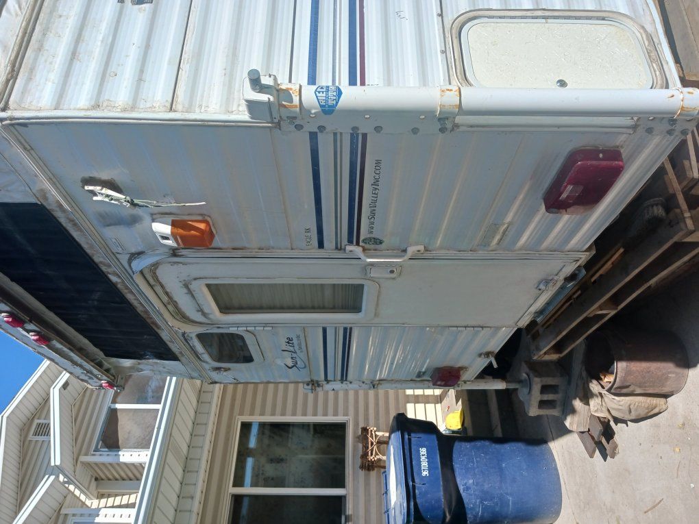 Main image 6