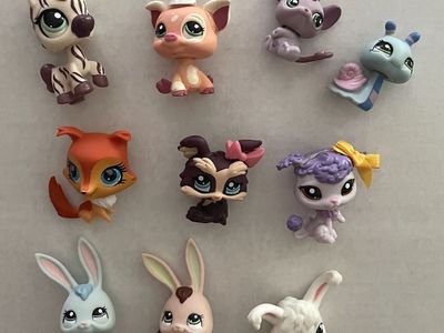 Littlest Pet Shop - 21 figures, 4 accessories (see all photos)