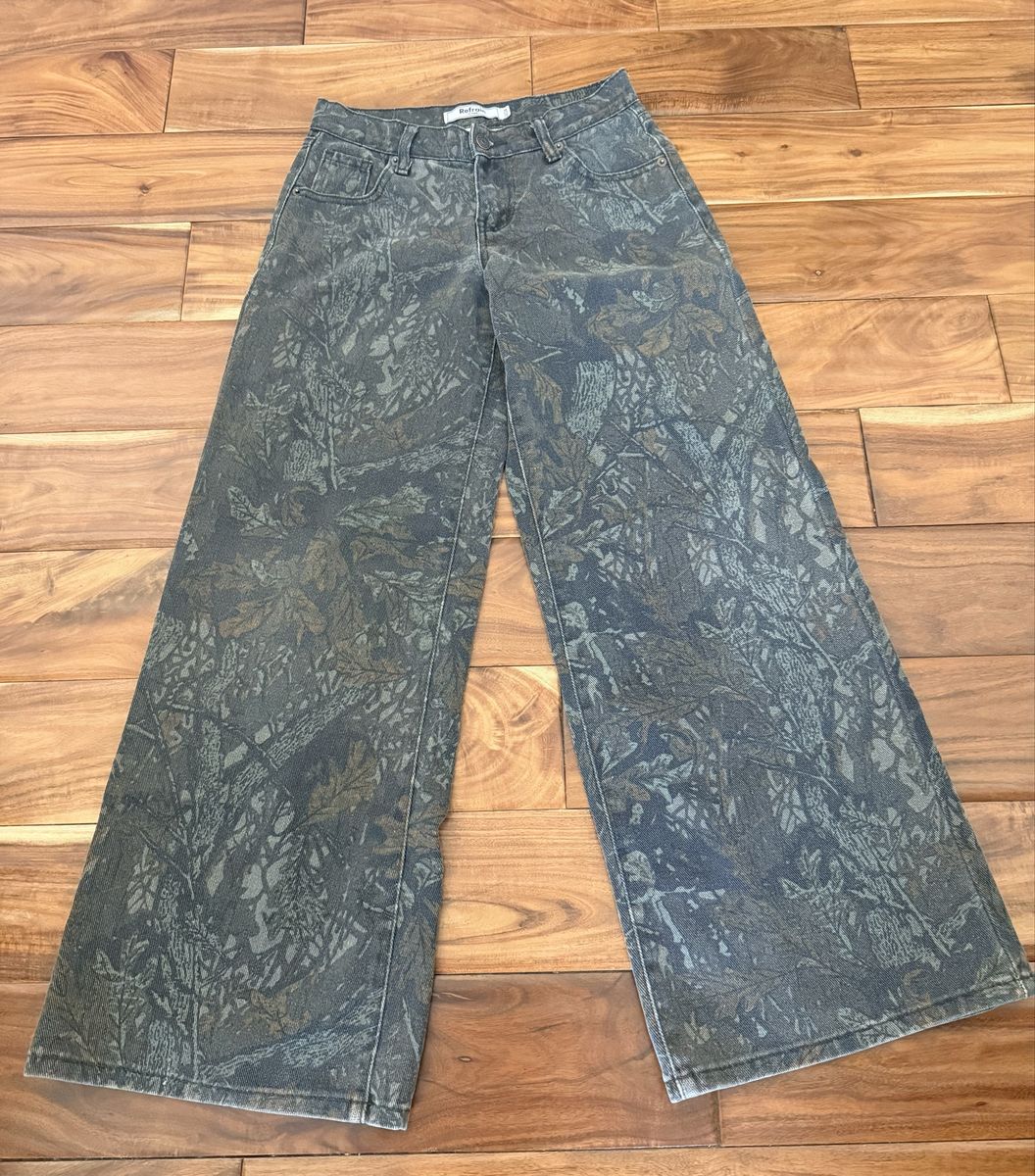Women’s Refrain Los Angeles Camo Wide Leg Jeans Size 0/24