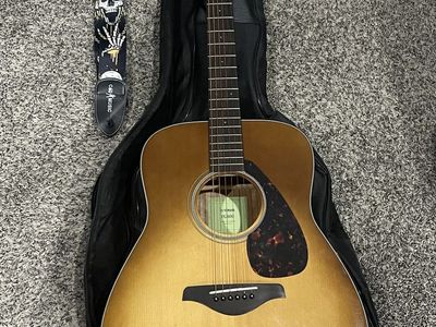 Yamaha FG800 Acoustic Guitar