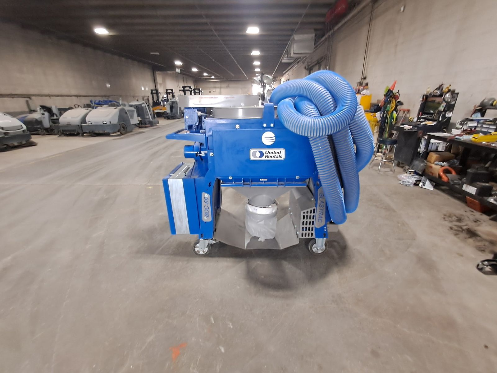 3 phase dust collector vacuum on wheels