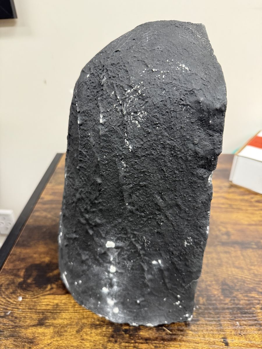 Main image 6