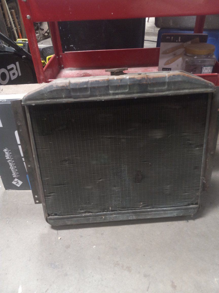 1951 Ford truck flathead radiator