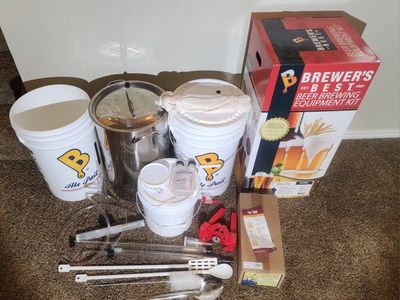Brewer's Best #1000 Home Brewing Equipment Kit with German Weiss (Hefeweizen) Ingredient Kit