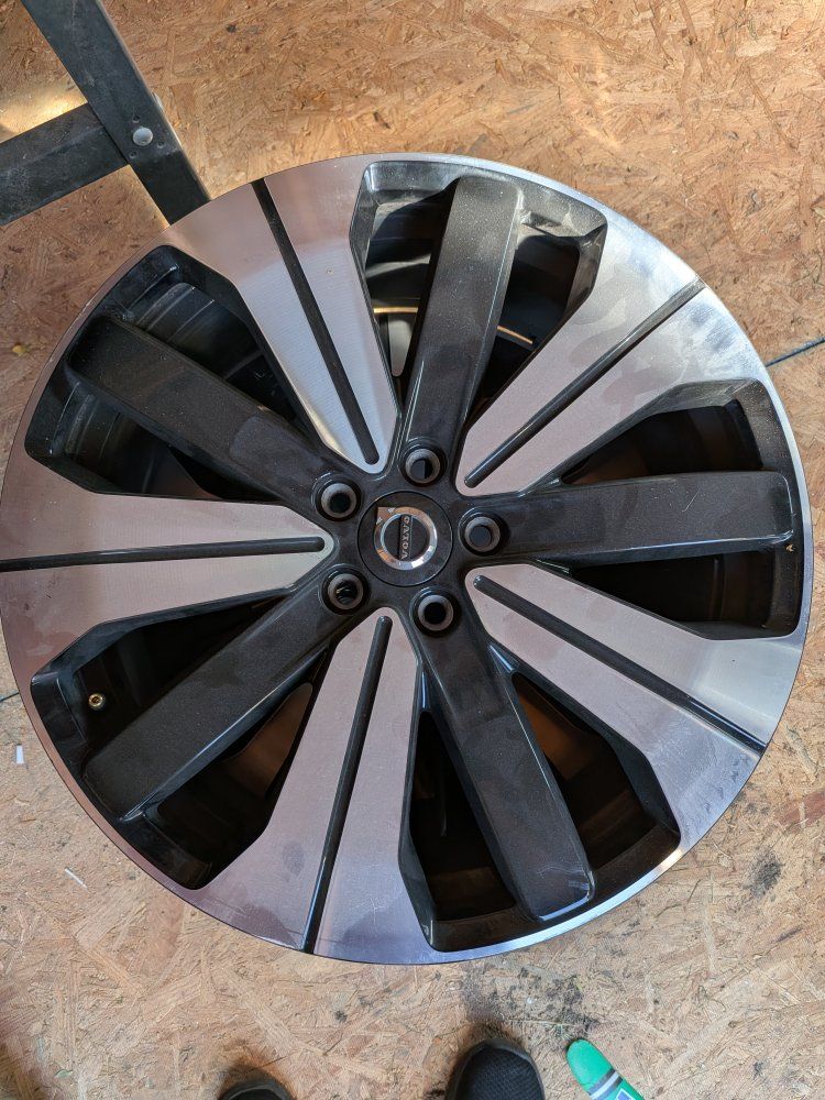 Volvo OEM 19-inch Alloy Wheel Rim - Silver & Black, Used