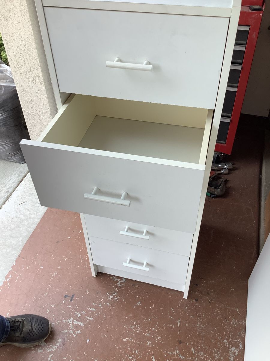 Main image 4