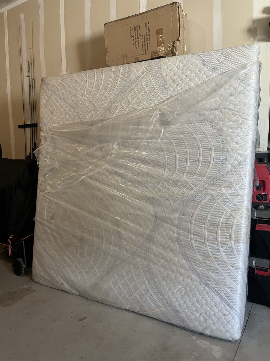 Used King Memory Foam Mattress