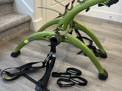 Saris Bones 3-Bike Trunk Rack, Green, with Softride Straps