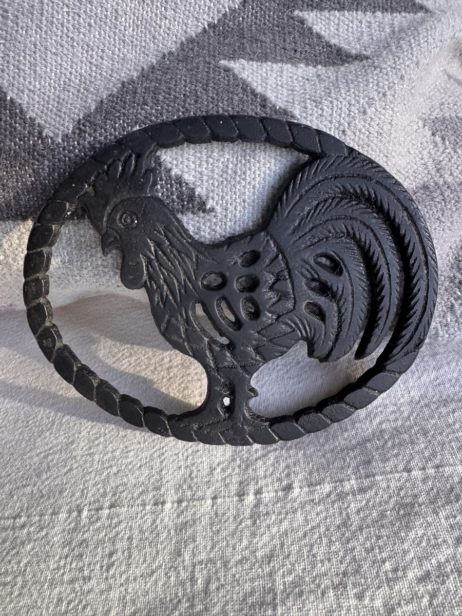 Vintage Cast Iron Rooster Trivet Farmhouse Kitchen Decor Black