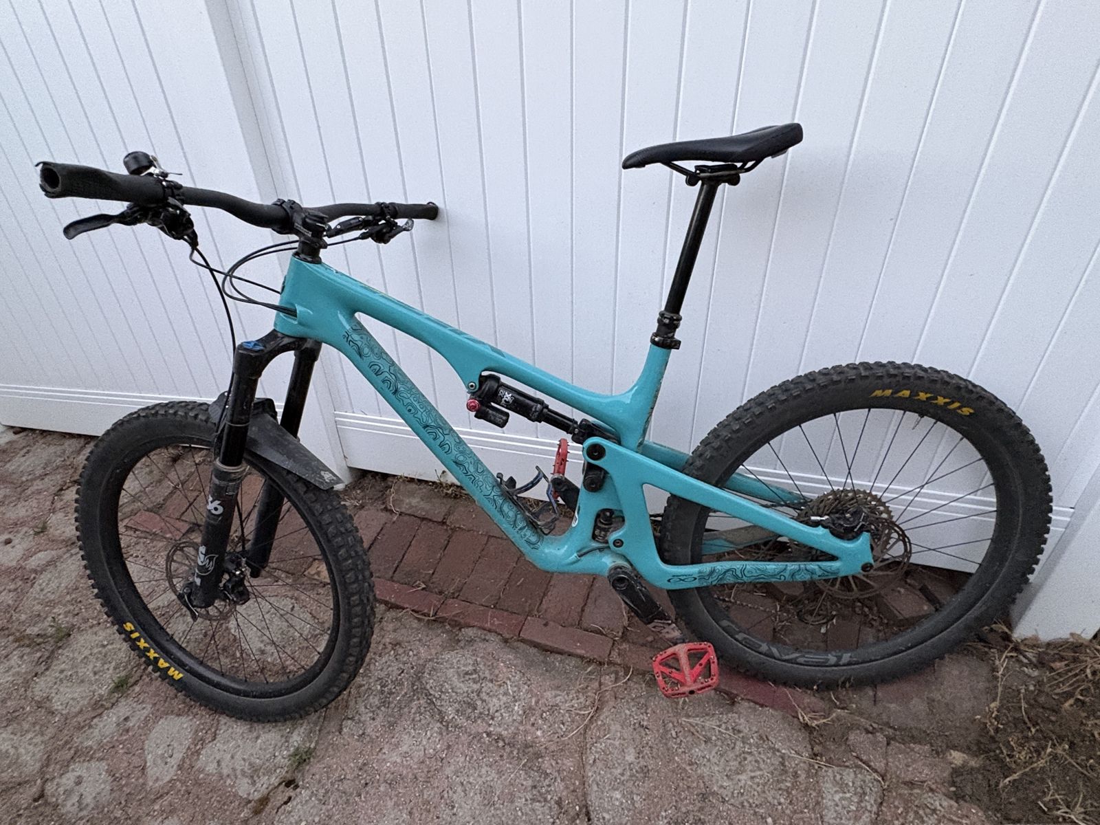 Yeti SB 140 - large - 27.5