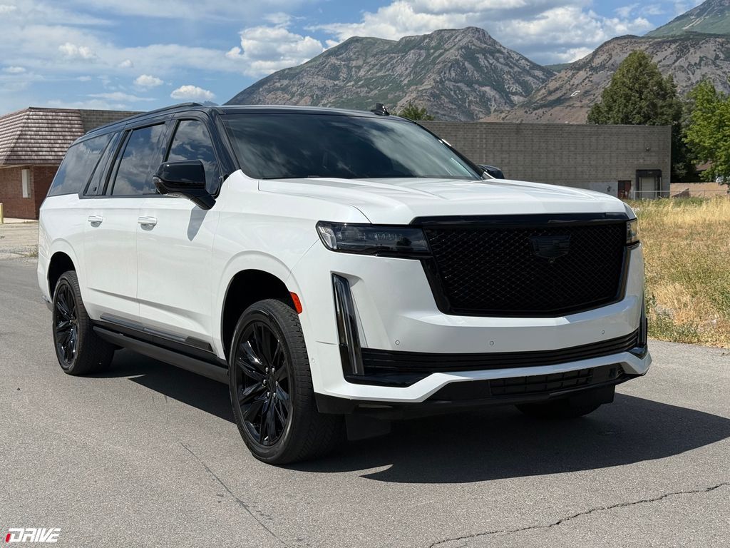 2023 Cadillac Escalade ESV Sport Platinum
