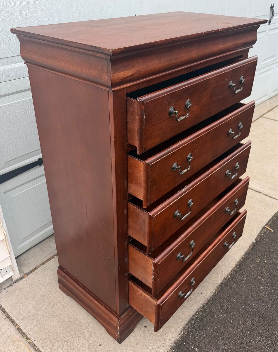 Main image 3