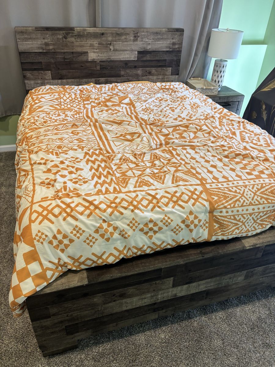 Bedroom Furniture set Queen Size