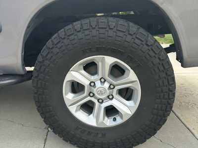 35 Kenda Kleaver 35x10.5x17