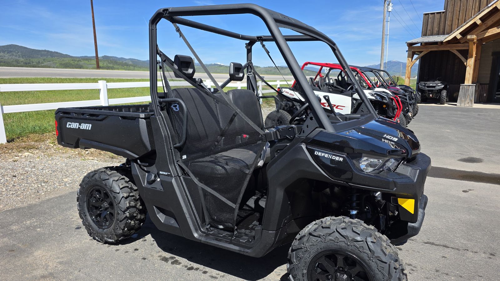 2026 Can-am Defender DPS HD9