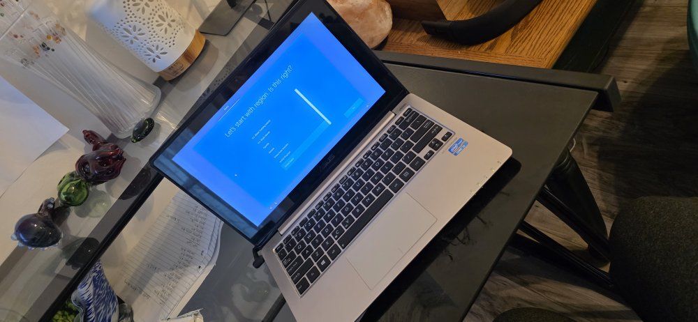 ASUS Vivobook S200E Touchscreen Notebook