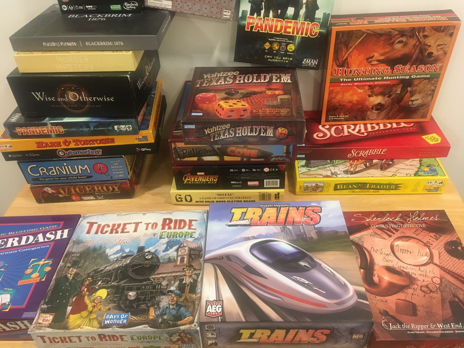 Large Board Game Lot: Pandemic, Ticket to Ride, Scrabble, Cranium, Yahtzee Texas Hold'em