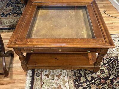 Display Coffee Table