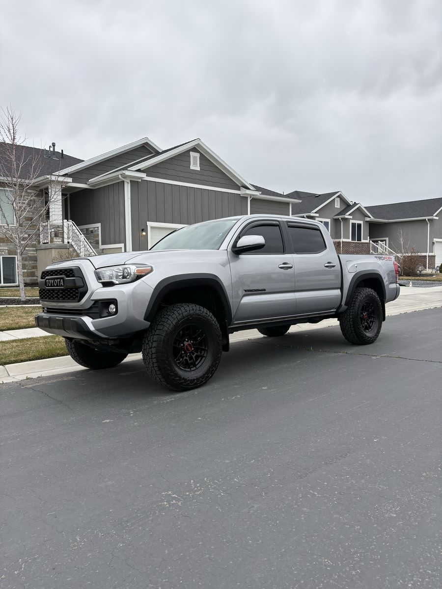 2017 Toyota Tacoma TRD Off-Road