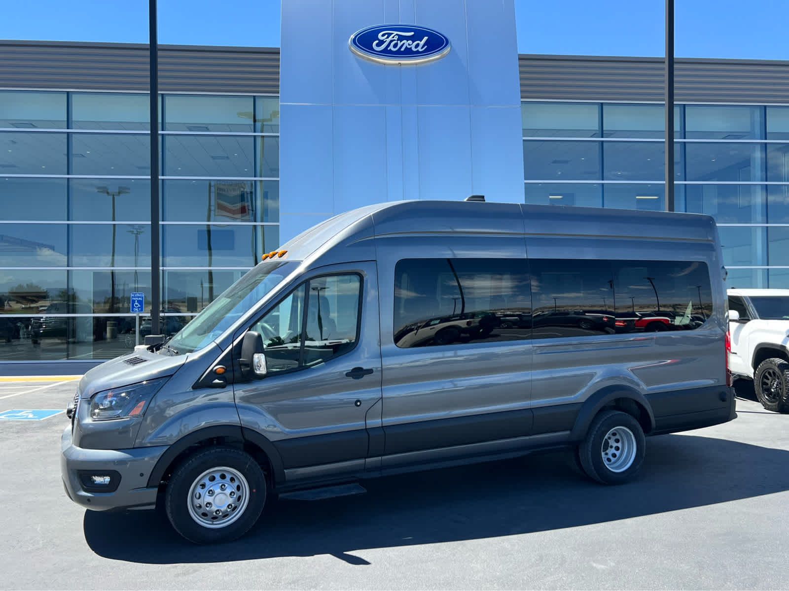 2026 Ford Transit 350 XLT