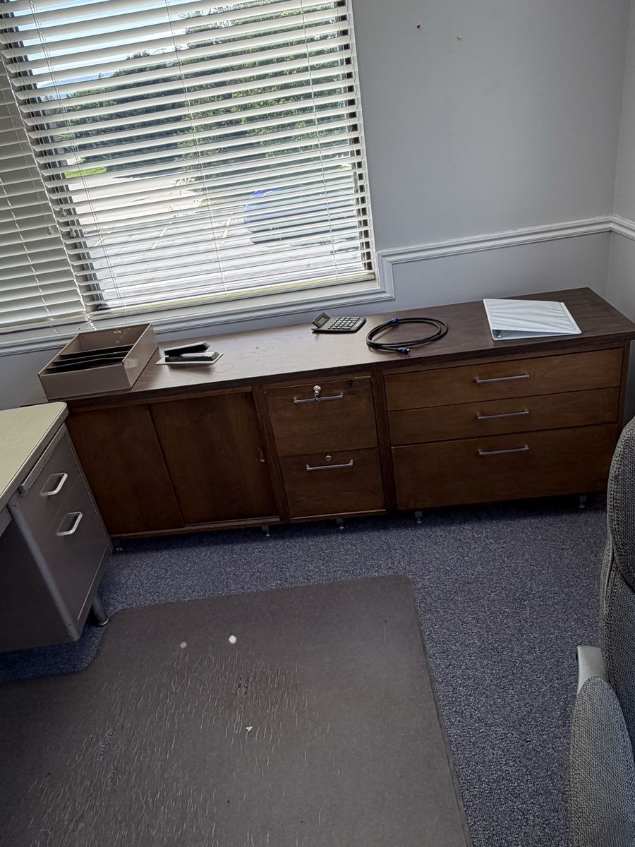 Main image 6