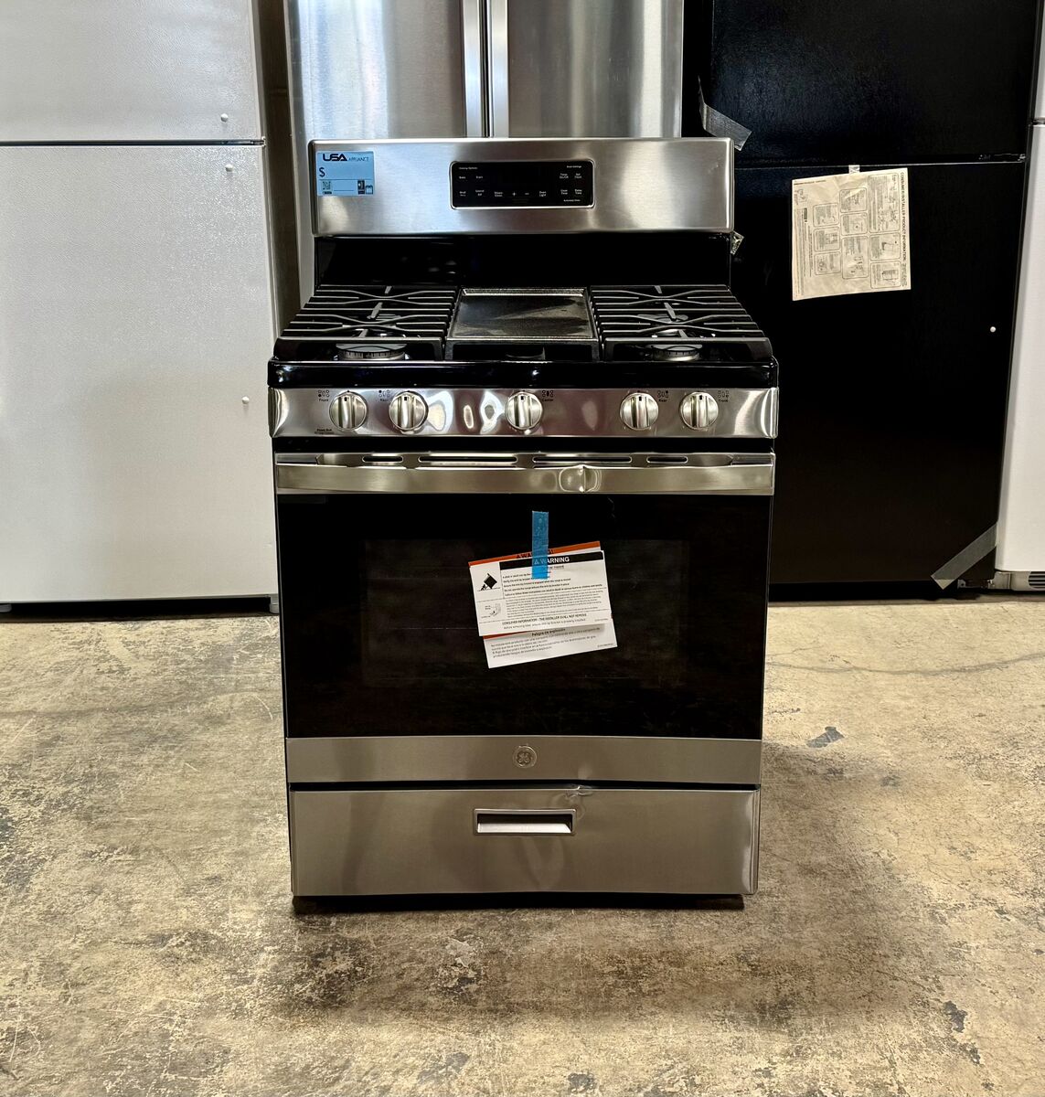 NEW GE STAINLESS STEEL GAS RANGE