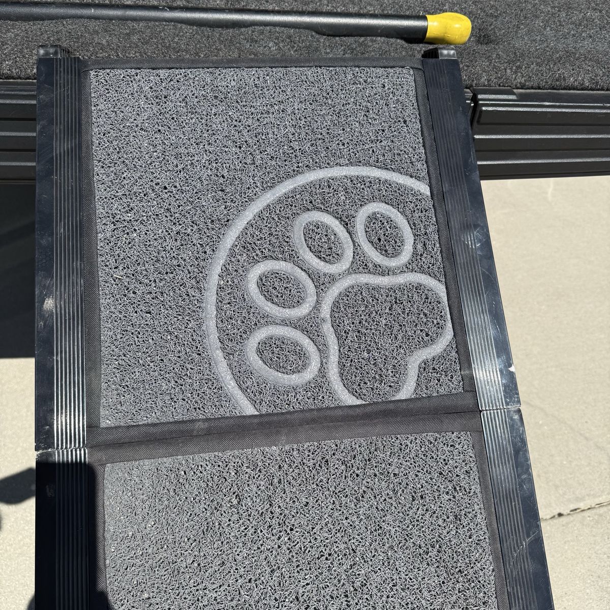 Folding Pet Ramp for Vehicles Non-Slip Surface