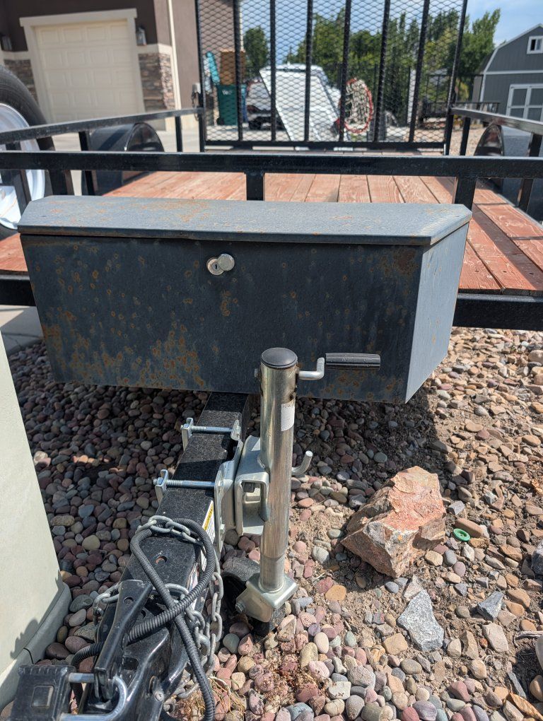Main image 5