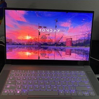 Razer Blade 15 Gaming Laptop - RTX 2070 Max-Q, 1TB SSD, 16GB RAM, 4K OLED Display cleaned fans new thermal paste