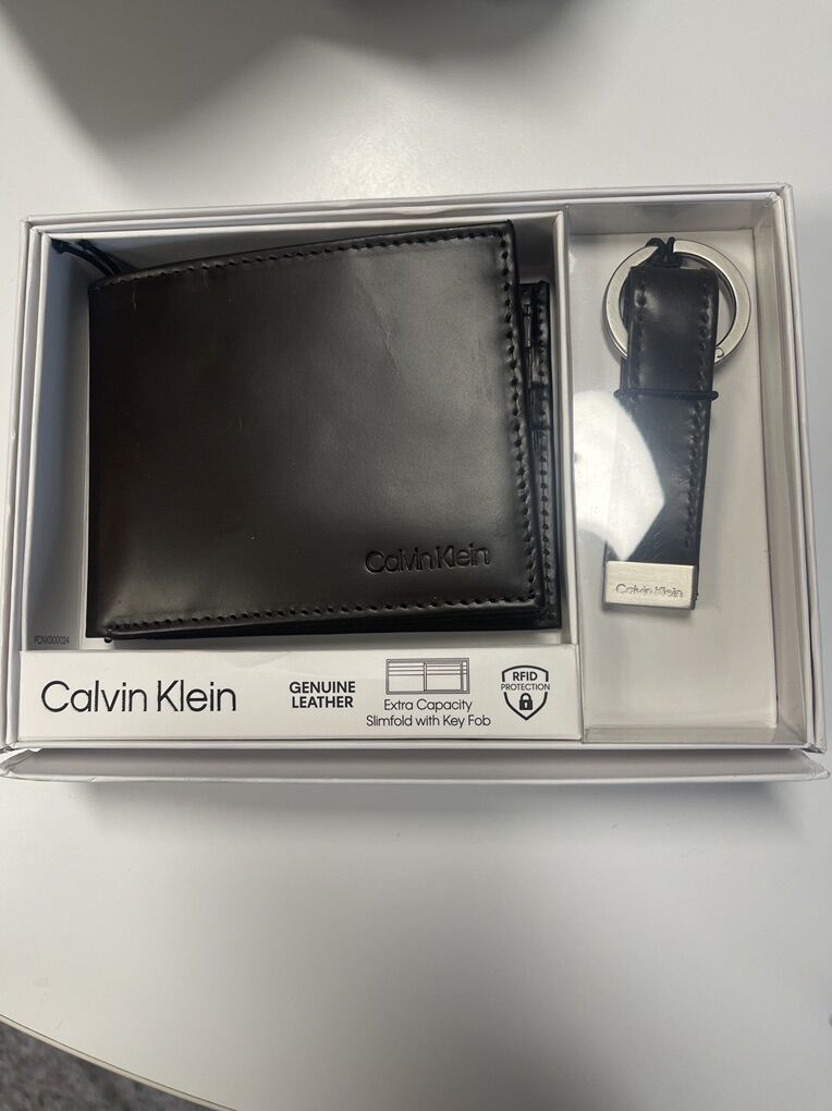Calvin Klein Wallet And Keychain