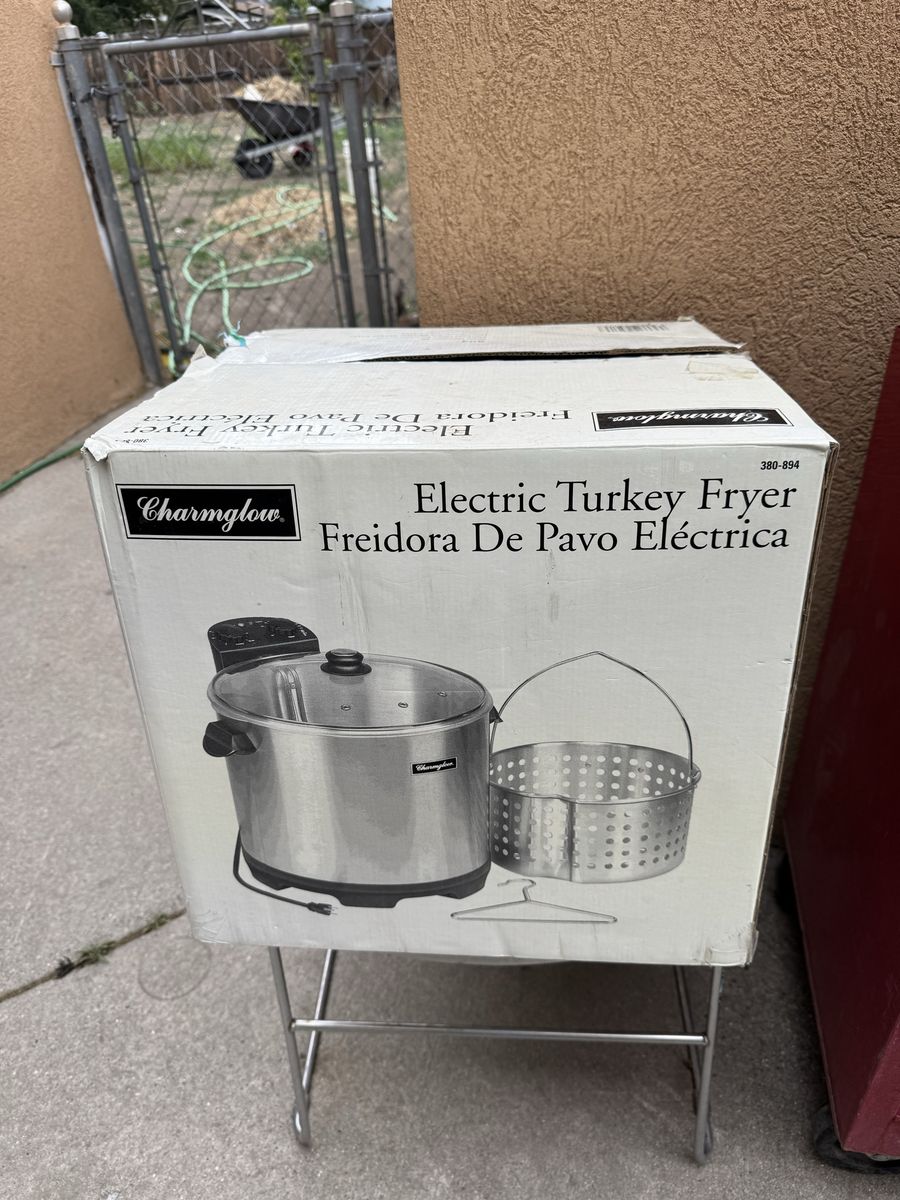 New Charmglow Electric Turkey Fryer 28 Quart